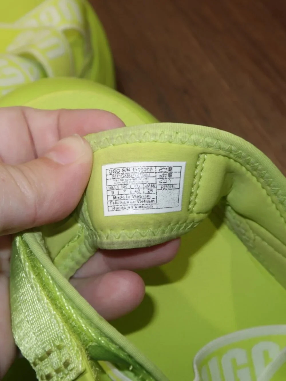 Womens UGG LA Cloud Platform Sandals Stretchy Strappy Neon Green Lightweight 9 - Picture 11 of 11